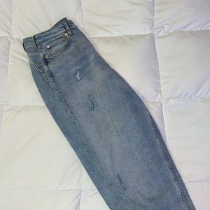 High waisted Boyfriend jeans